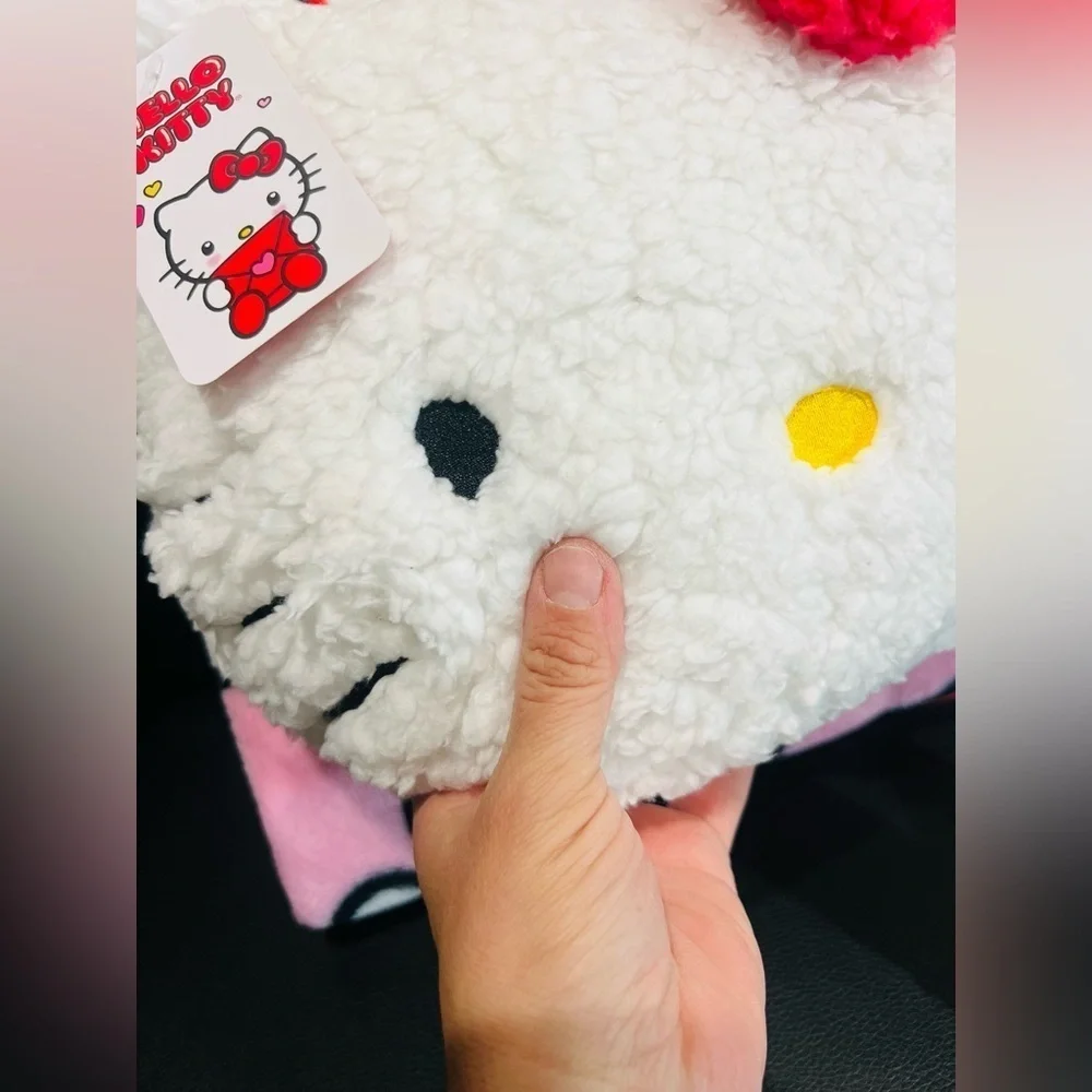 NEW HELLO KITTY NOGGINZ PILLOW & PLUSH BLANKET SET